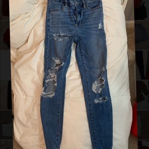 american eagle ripped jeans